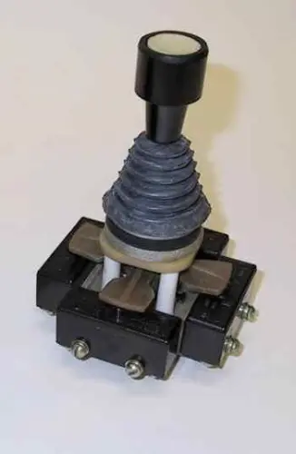 ПК12-21-801-54УХЛ3 переключатель фото 2