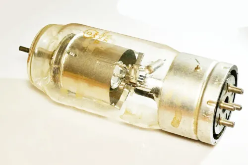 ТГИ-1Б тиратрон импульсный модуляторный фото 3 ТГИ-1Б тиратрон импульсный модуляторный фото 3