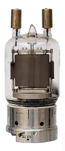 ГУ-81 генераторный пентод ГУ-81 генераторный пентод